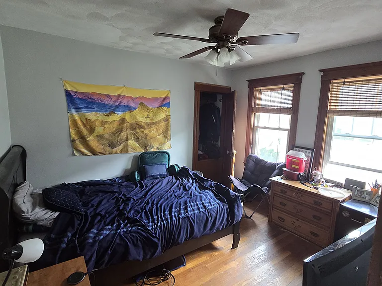 30 Willard Ave — Photo 10