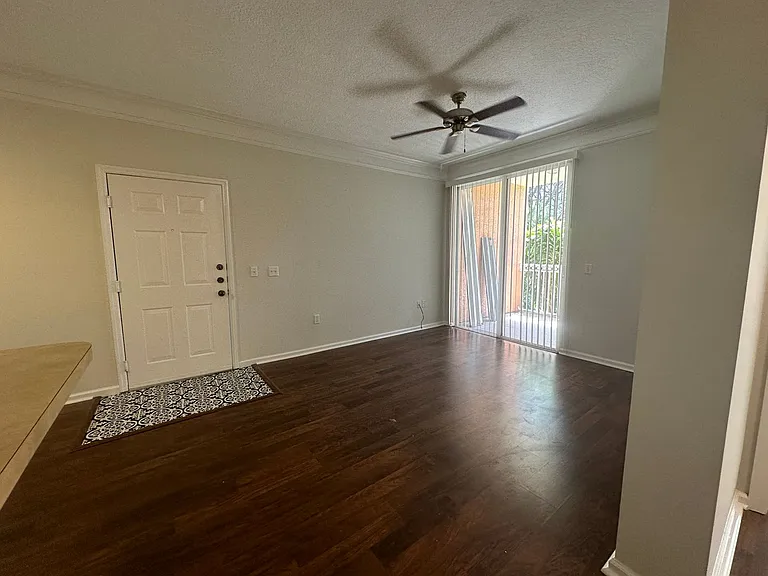 2210 Myrtlewood Cir E — Photo 21