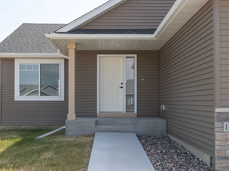 113 Fairway St — Photo 16