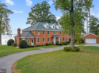 4374 Taliaferro Ln, Gloucester, VA 23061