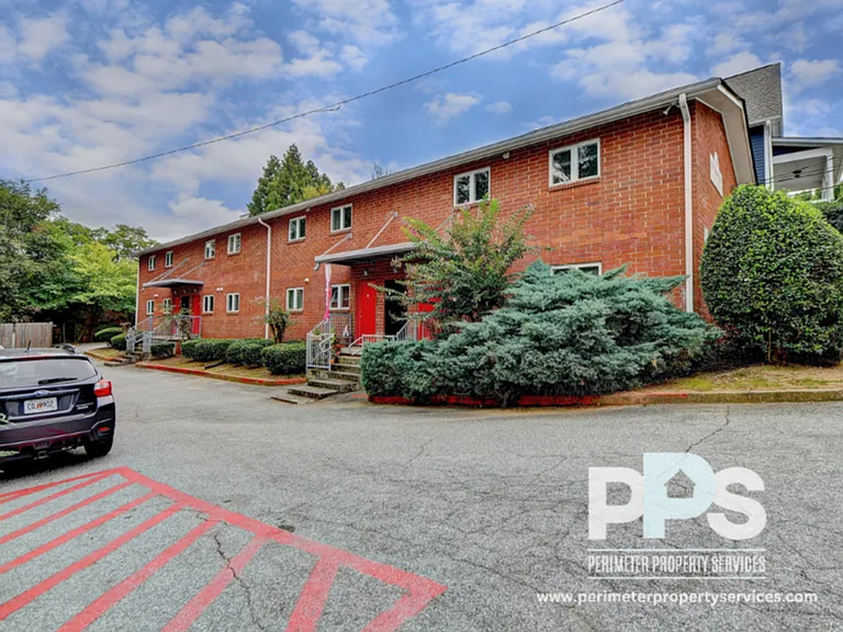 221 Lampkin St NE #8 — Photo 18