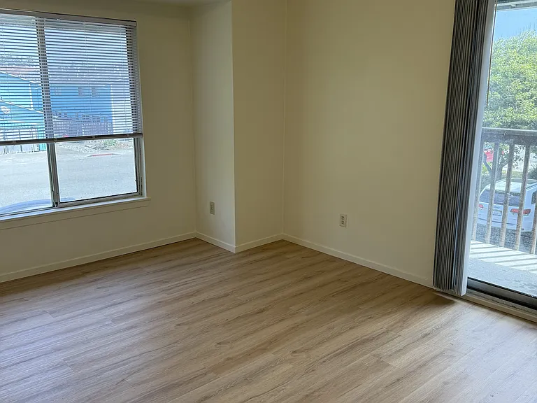 1260 Haven Ln #3 — Photo 6