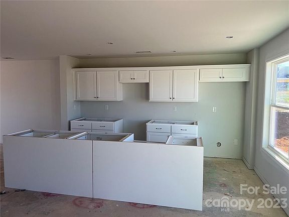 5th image of 115 Deno Dr