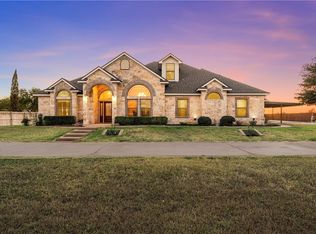11801 Tree Lake Dr, Waco, TX 76708
