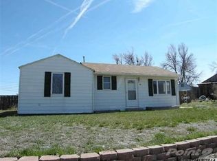 223 N 1st Ave, Mills, WY 82604