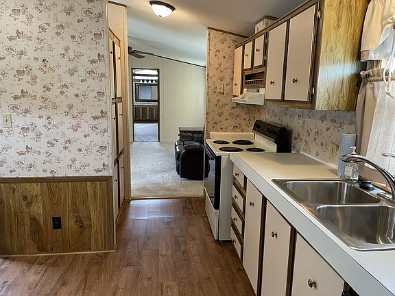 4th image of 49701 Gloucester Ct #457