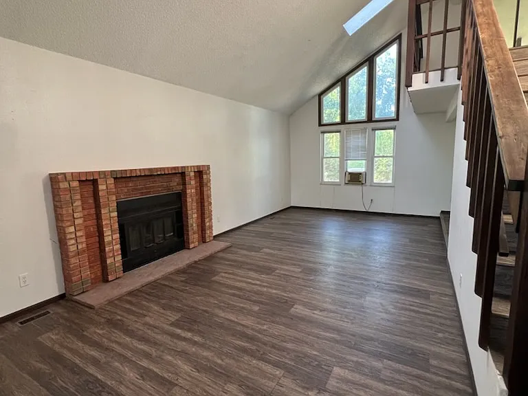 1544 Sherman Ave — Photo 2