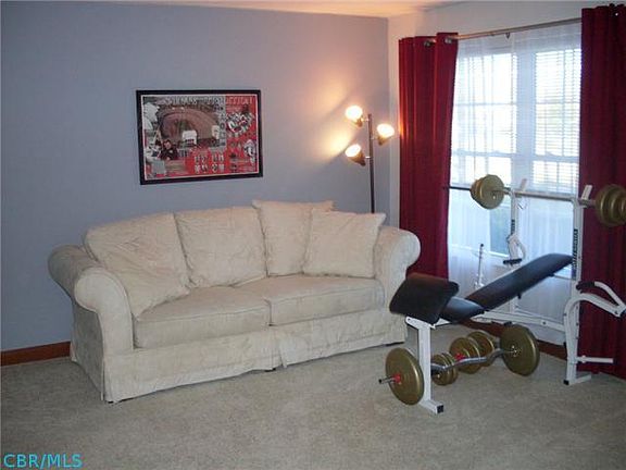 3rd image of 5946 Woodshire Dr
