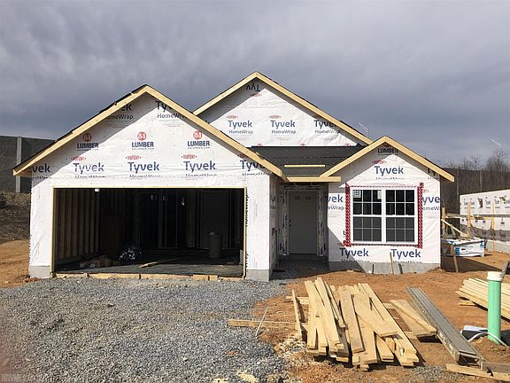 2nd image of 2150 Glade Dr SE