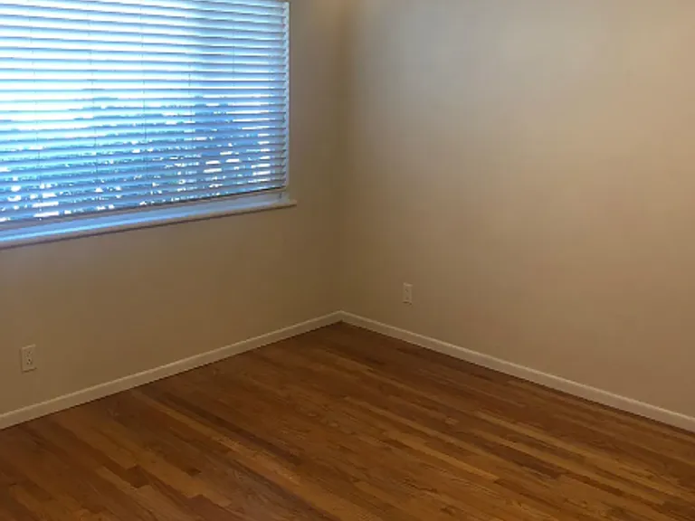 344 Rosario Dr — Photo 7