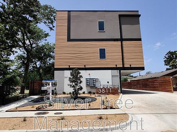 3rd image of 3811 Munger Ave #101