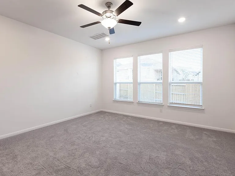 309 Barton Oak Trl — Photo 10
