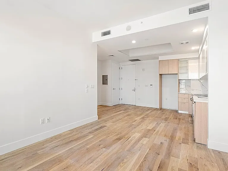 69 Adams St #23D — Photo 3