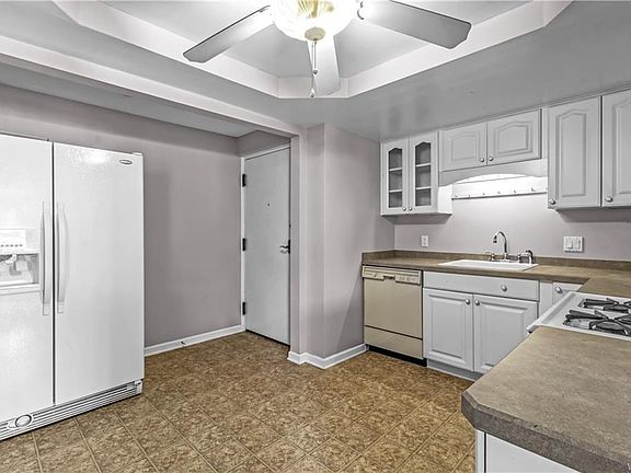 2nd image of 75 Henel Ave APT 2