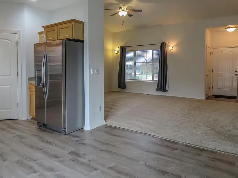 Meadowlawn Pl — Photo 6