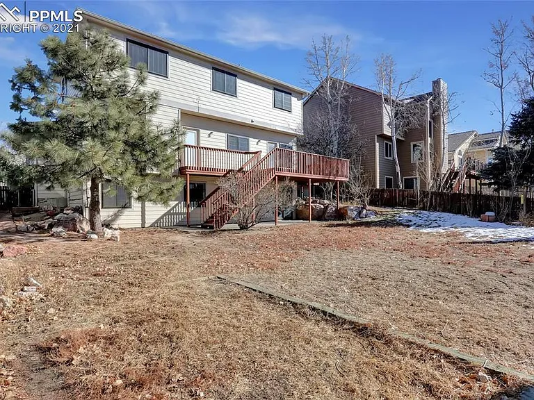 5650 Saddle Rock Rd — Photo 16
