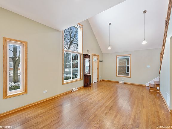 2nd image of 7614 W Clarence Ave