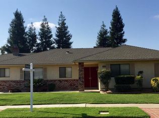 869 E Chennault Ave, Fresno, CA
