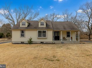 320 East Ave, Clayton, NJ 08312