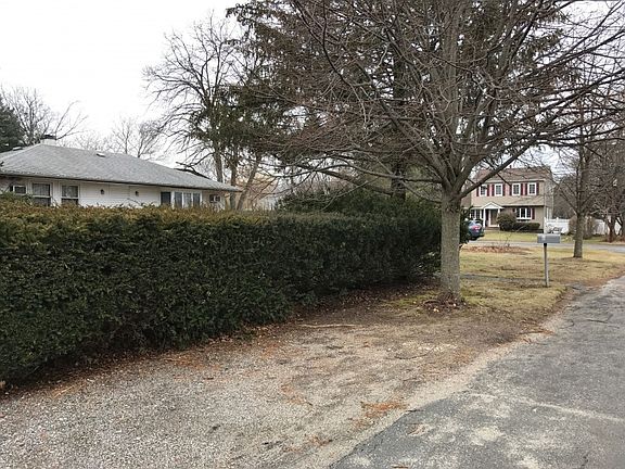 2nd image of 7 Hull Pl