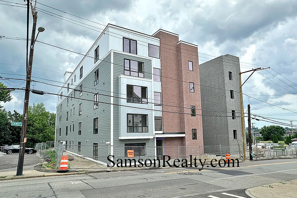 2 bed, 880 sqft, $2,950 — Photo 2