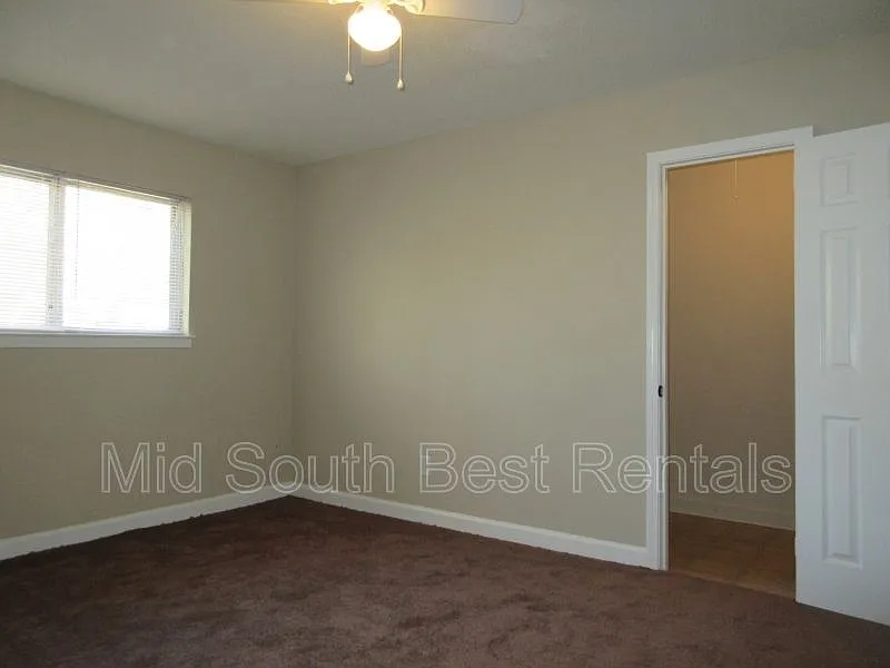 3636 Faxon Ave — Photo 2