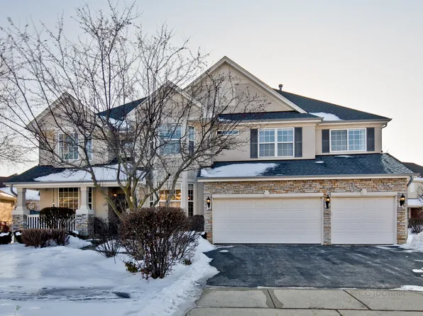 1682 Locke Ln, Vernon Hills, IL 60061