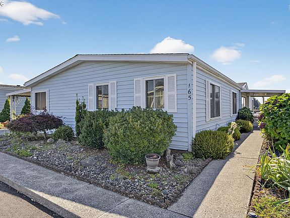 2nd image of 17401 SE 39th St