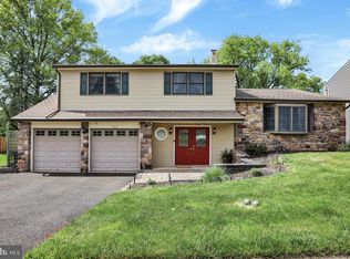 152 Windham Dr, Langhorne, PA 19047