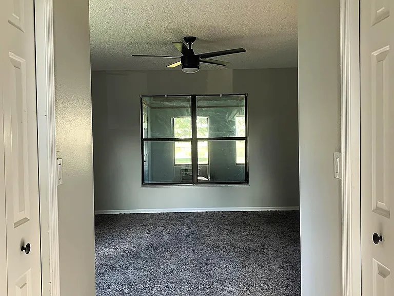 1227 Beth Ln — Photo 10