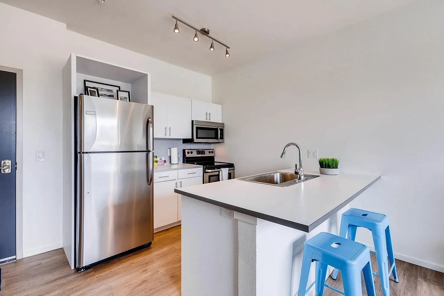 1 bed, 600 sqft, $1,525 — Photo 3