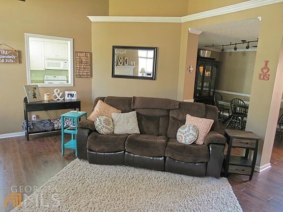 5th image of 158 Brookhaven Ln
