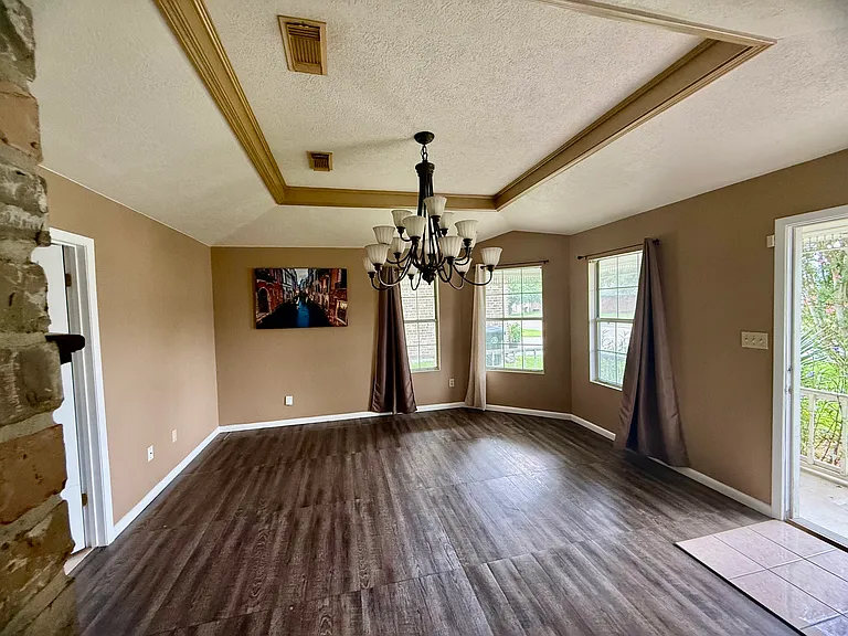 4631 Inwood Dr — Photo 12