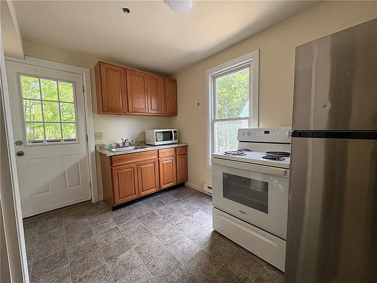 36 Cherry St #3 — Photo 3