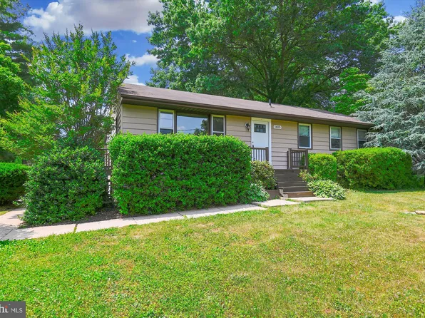 1403 Streaker Rd, Sykesville, MD 21784