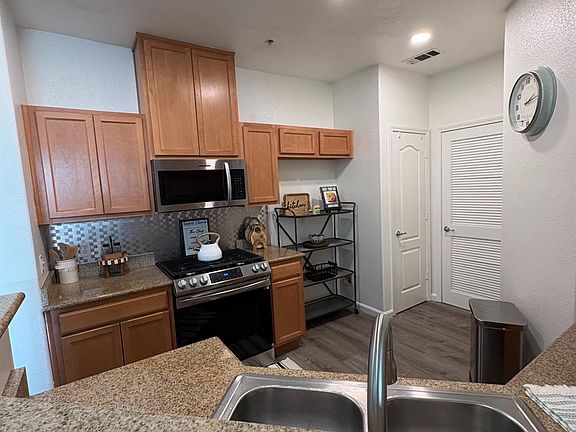 4th image of 1262 Milano Dr Unit 1