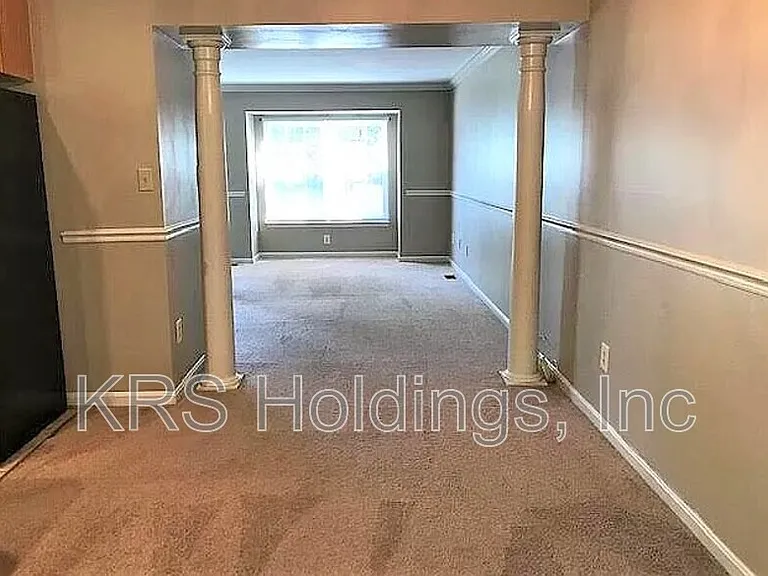 604 Backridge Ct — Photo 4