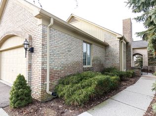 6338 Celeste Rd #1, West Bloomfield, MI 48322