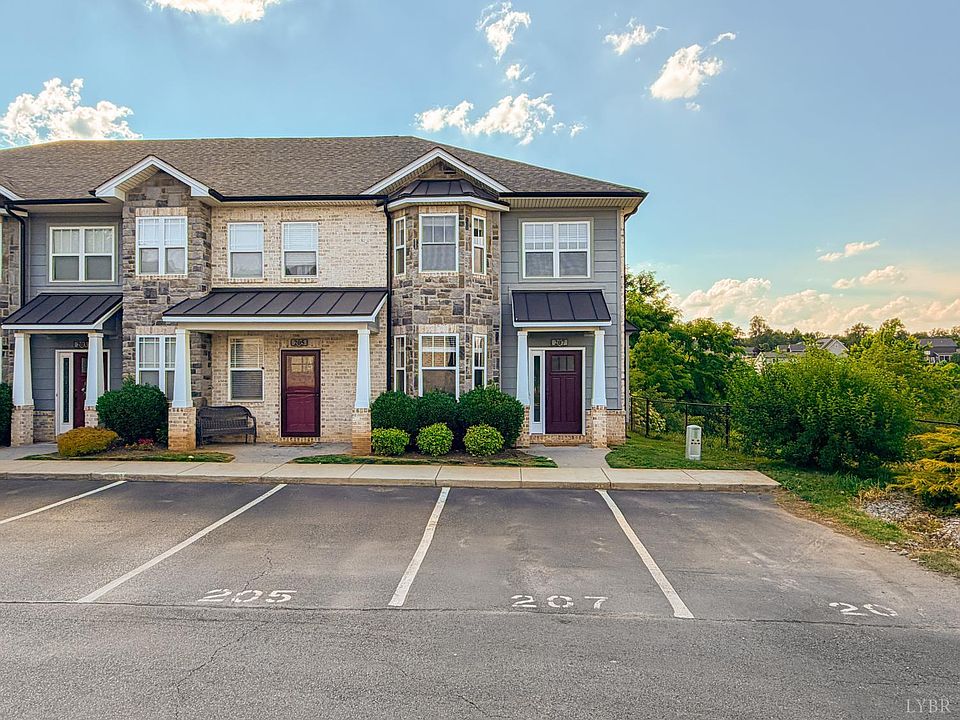 1st image of 207 Capstone Dr
