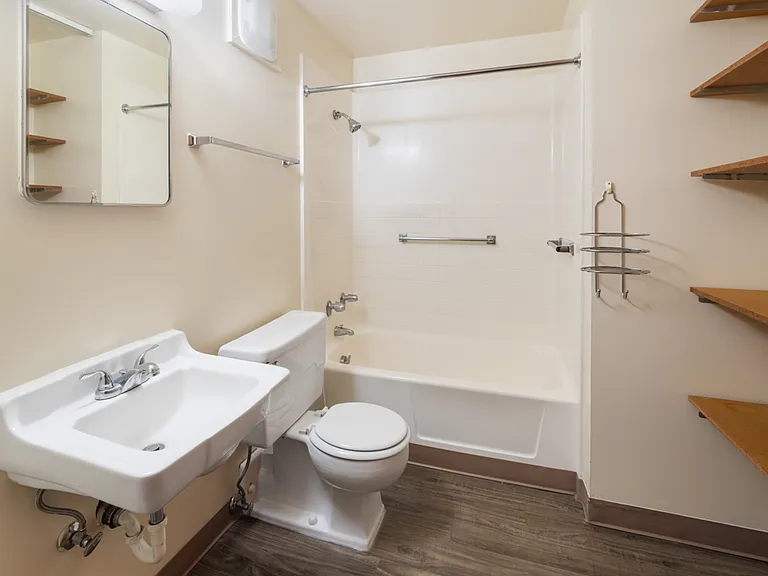 1108 7th St S #310 — Photo 16