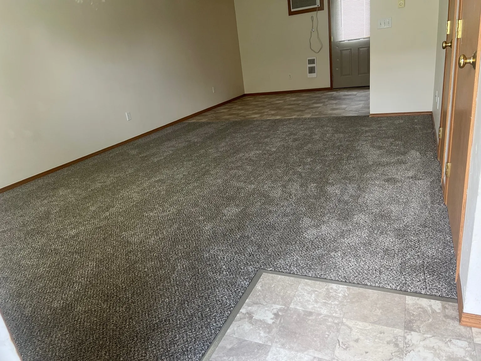 3 bed, 1.5 bath, 1154 sqft, $1,500 — Photo 2