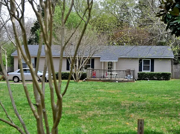 2709 Yahtzee Ln, Charlotte, NC 28208