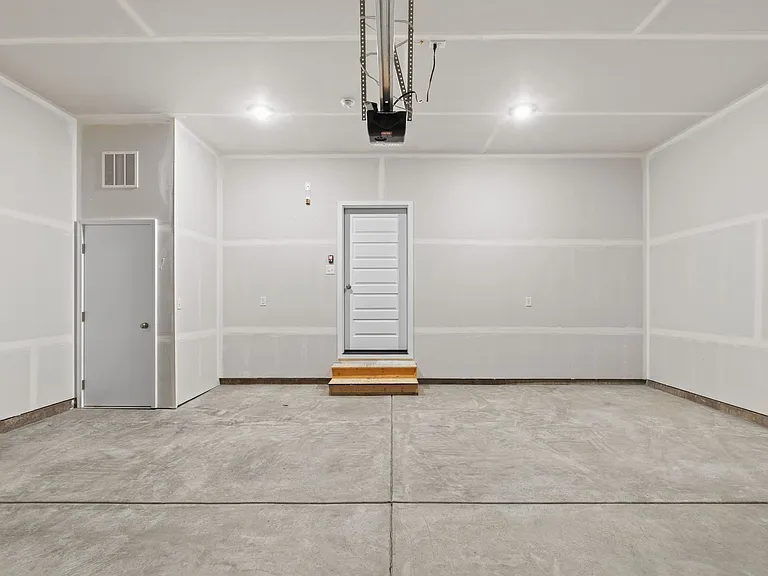 2611 N Red Tail Ln — Photo 31