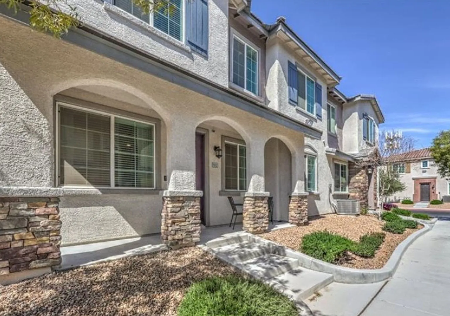 NC561 8549 Insignia Ave #102 , Building 4, gated — Photo 2