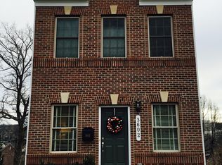 3602 25th St S, Arlington, VA 22206