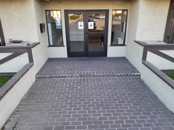 (undisclosed Address), North Hollywood, CA 91602