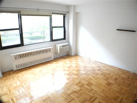 Rented by R New York | media 3