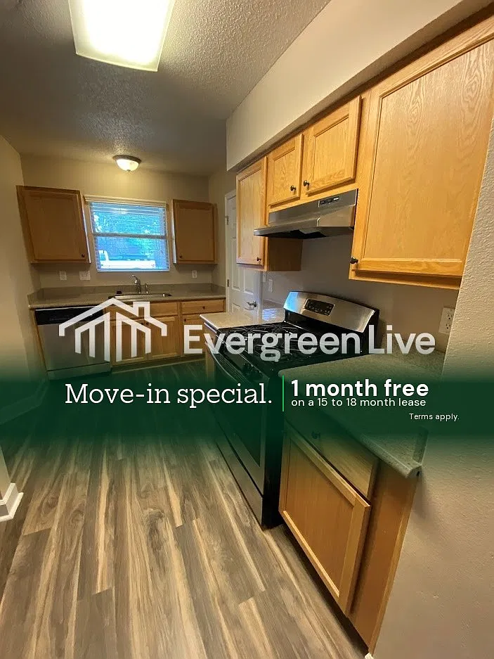 2 bed, 1.0 bath, 1476 sqft, $1,395 — Photo 1