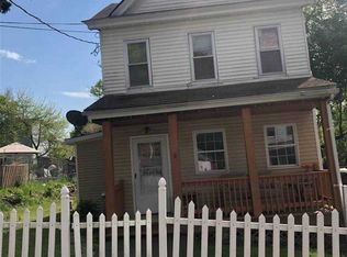 6 Charles St, Middletown, NY 10940