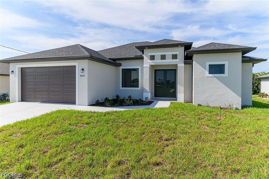 4 bed, 3.0 bath, 1799 sqft, $2,300 — Photo 1
